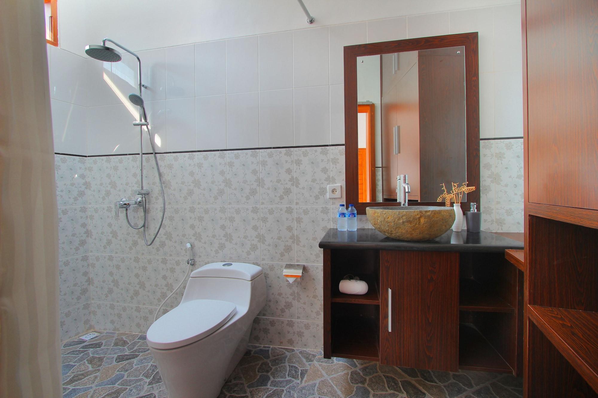 Lotus Tirta Seminyak Exterior foto