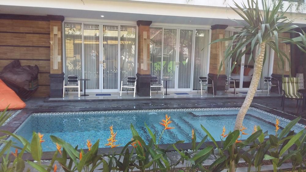 Lotus Tirta Seminyak Exterior foto