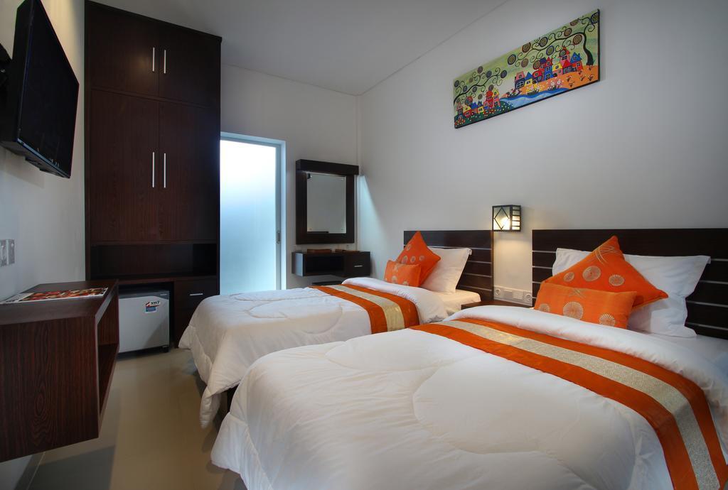 Lotus Tirta Seminyak Exterior foto