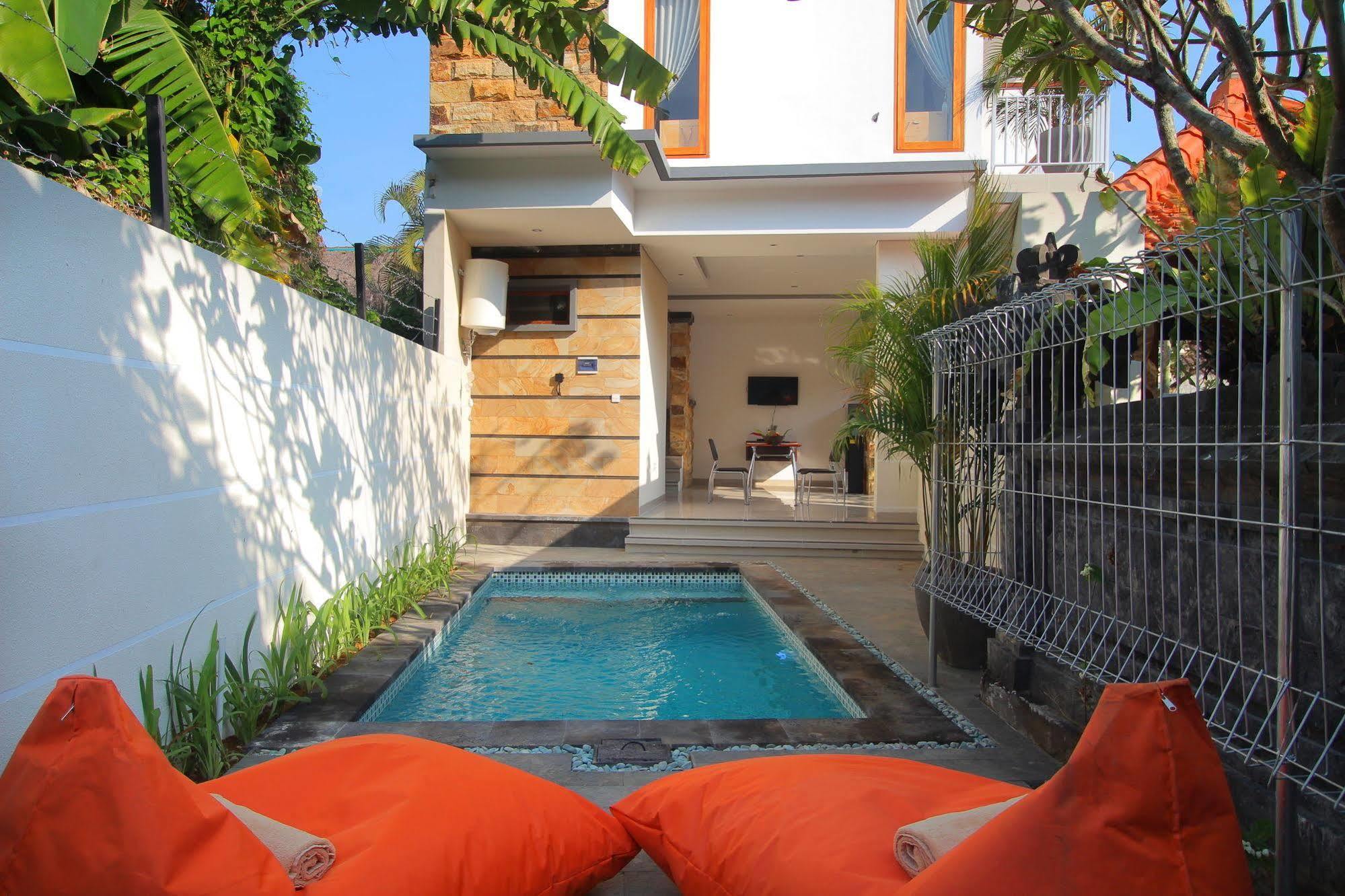Lotus Tirta Seminyak Exterior foto