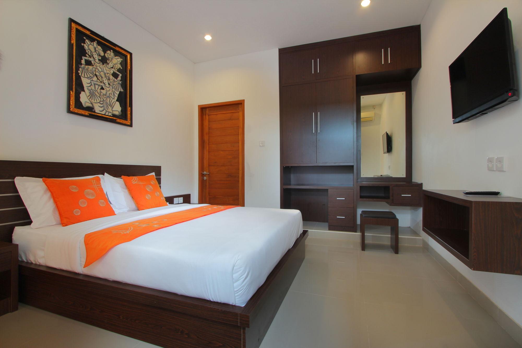 Lotus Tirta Seminyak Exterior foto